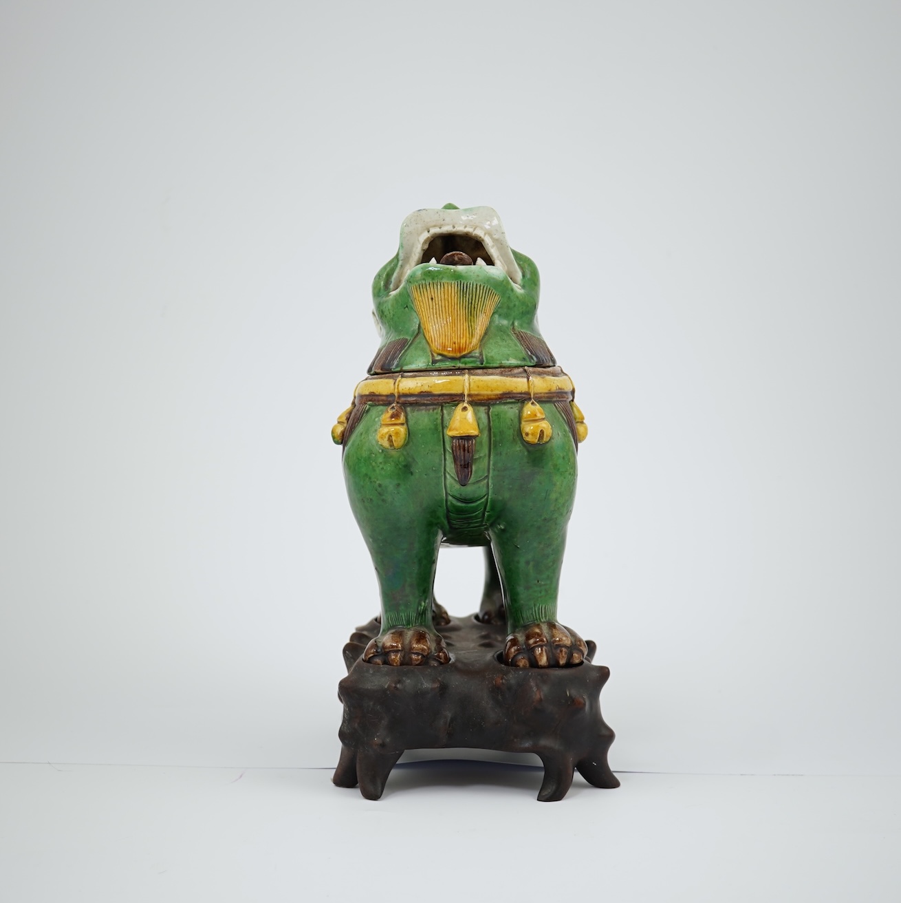 A Chinese sancai-glazed biscuit porcelain ‘luduan’ censer and cover, early 18th century